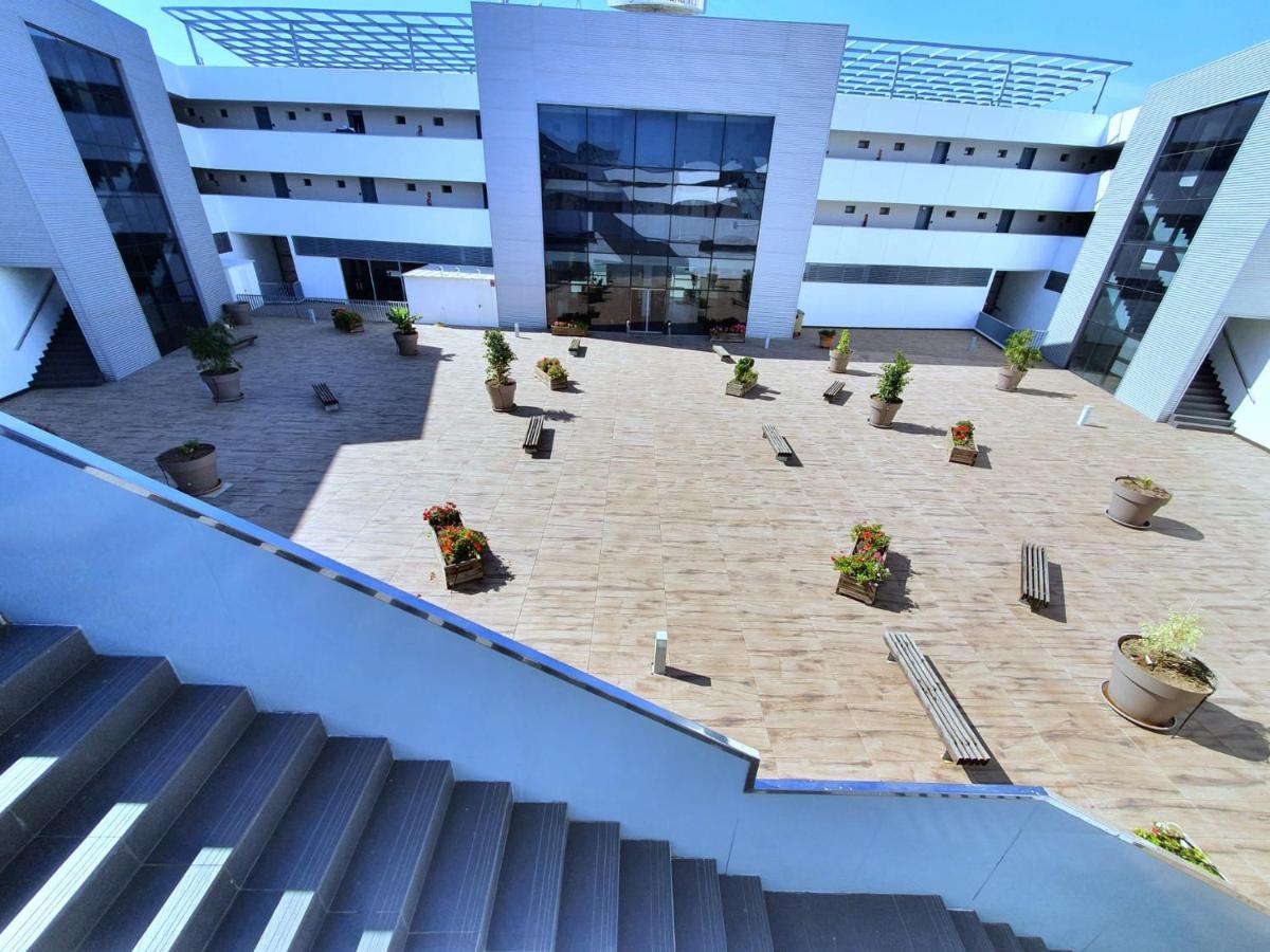 Iberflat Vega De Triana Apartman Camas Kültér fotó