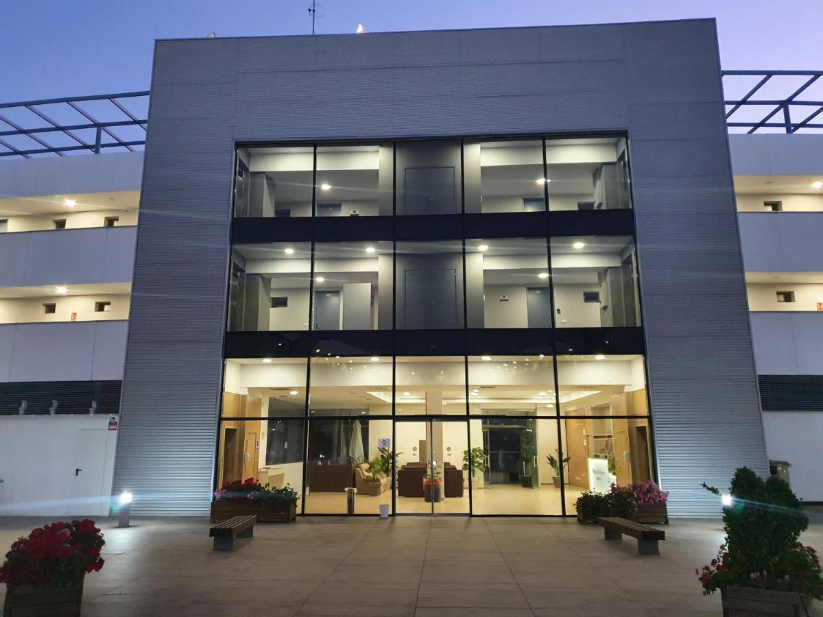 Iberflat Vega De Triana Apartman Camas Kültér fotó