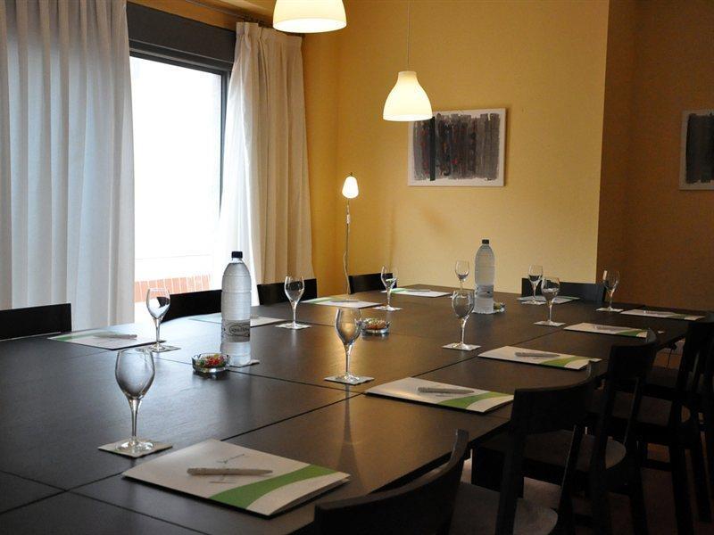 Iberflat Vega De Triana Apartman Camas Kültér fotó