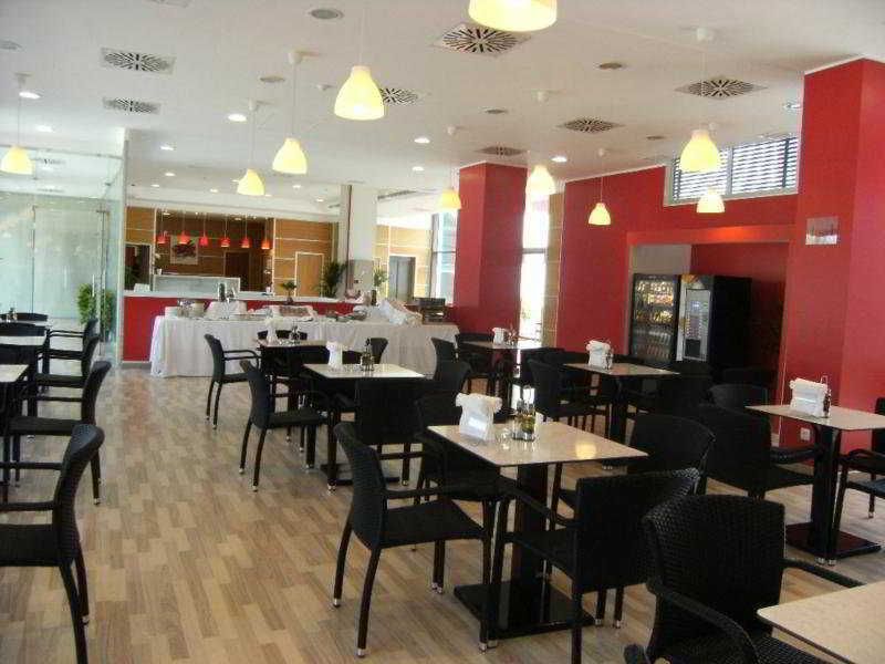 Iberflat Vega De Triana Apartman Camas Kültér fotó